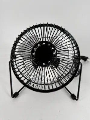 Ventilador de piso de ferro de 9 polegadas totalmente materical / Ventilador de piso de alta velocidade / Ventilador de mesa / Ventilador oscilante / Personalização básica Personalização de amostra Ventilador elétrico Ventilador DC